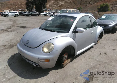 2002 Volkswagen New Beetle Glx z USA, uszkodzony, nr VIN 3VWDD21CX2M409906